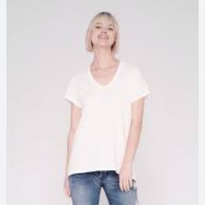 Wilt Off-White Short Sleeve V-Neck Tee